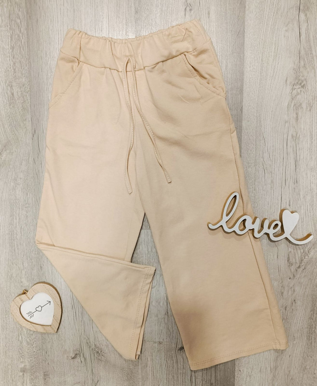 Dekliške hlače - bež in črne