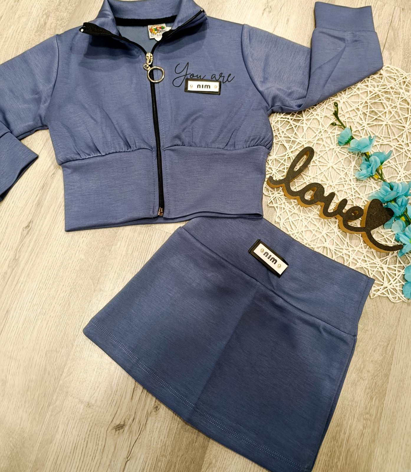 Dekliški 2 delni komplet z krilom