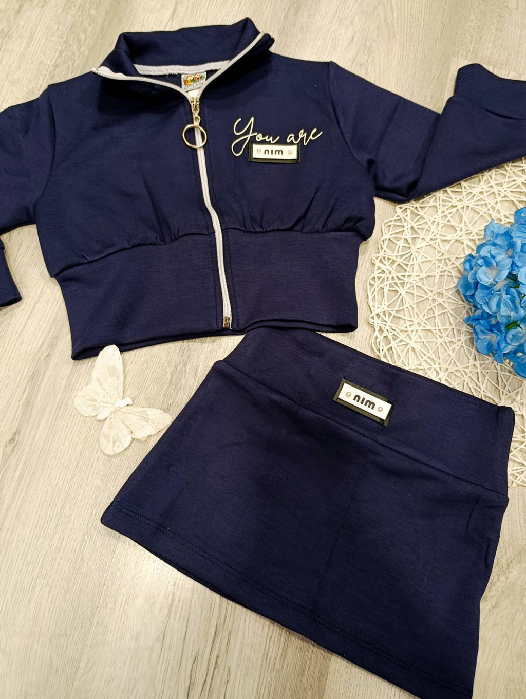 Dekliški 2 delni komplet z krilom