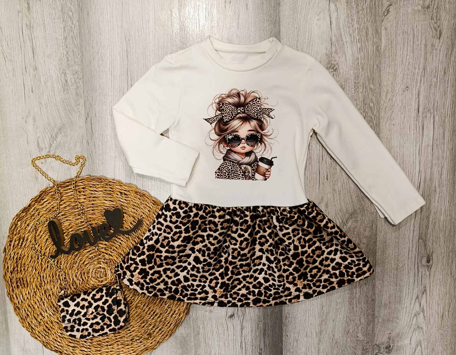 Dekliška oblekica z torbico