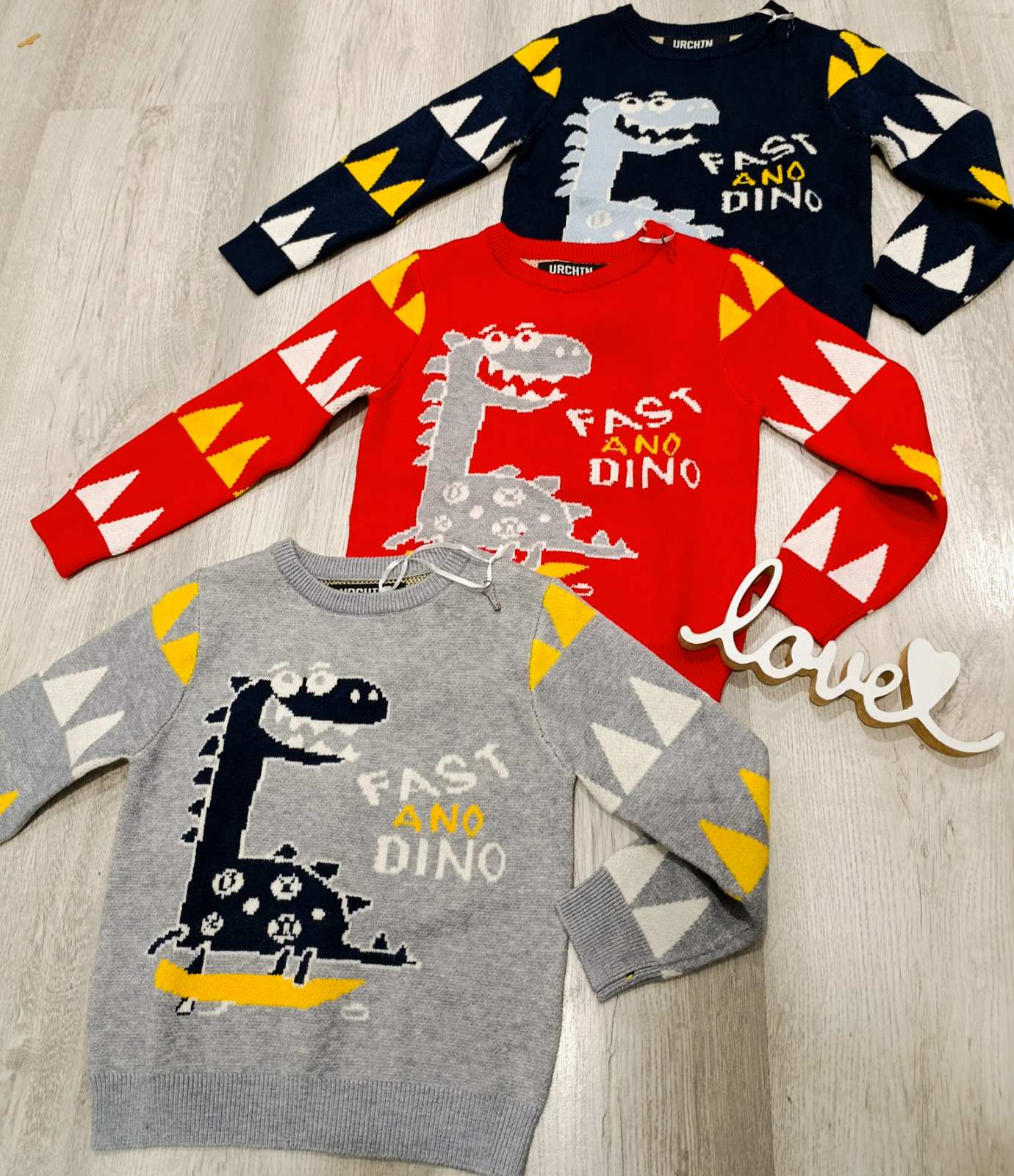 Fantovski pulover-Fast Dino