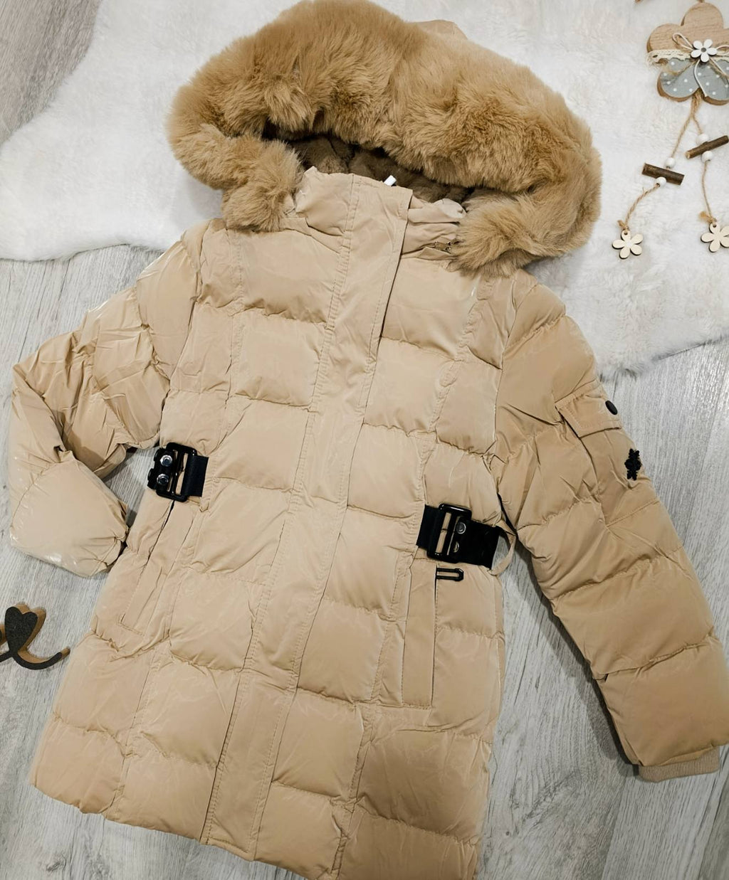 Dekliška zimske bunda + kapuca