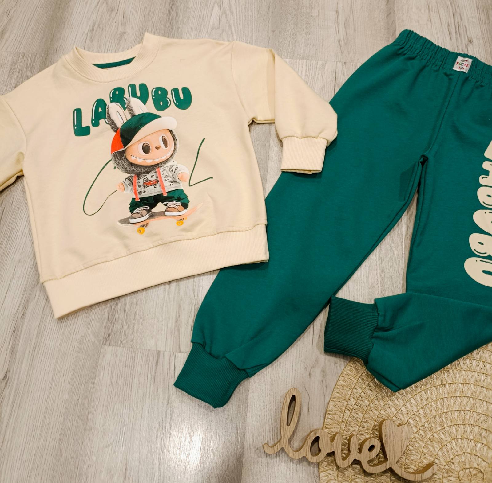 2 delni komplet Labubo-zelen