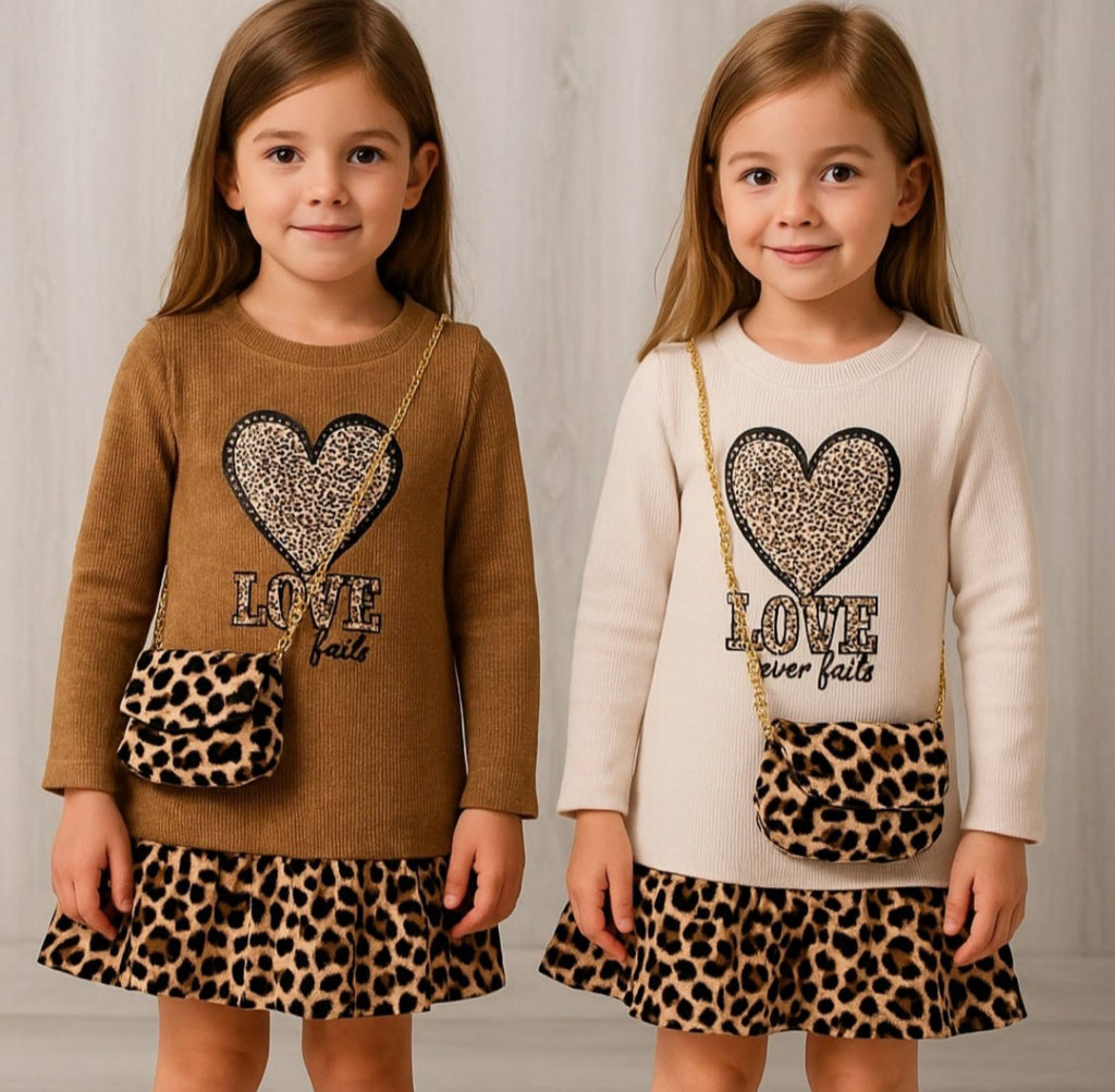 Oblekica z torbico 2-12