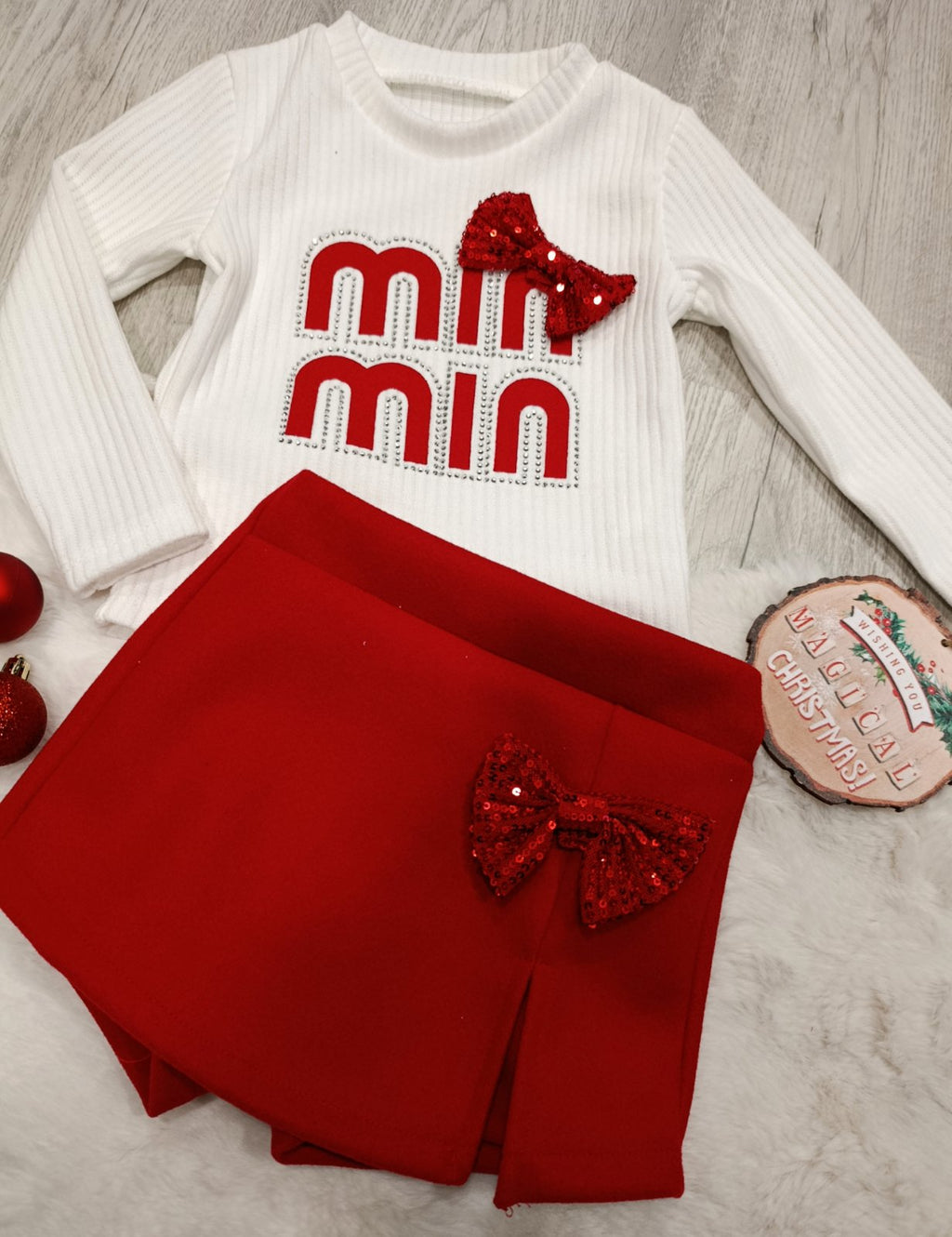 2 delni komplet s hlačnim krilom