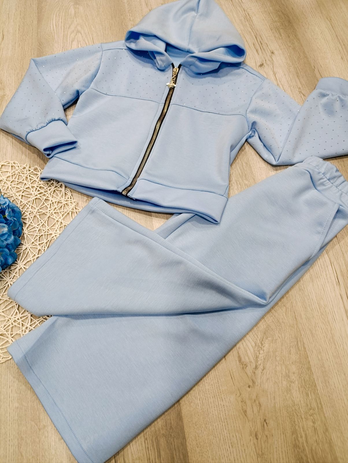 2 delni komplet-svetlo moder (4-14 let)