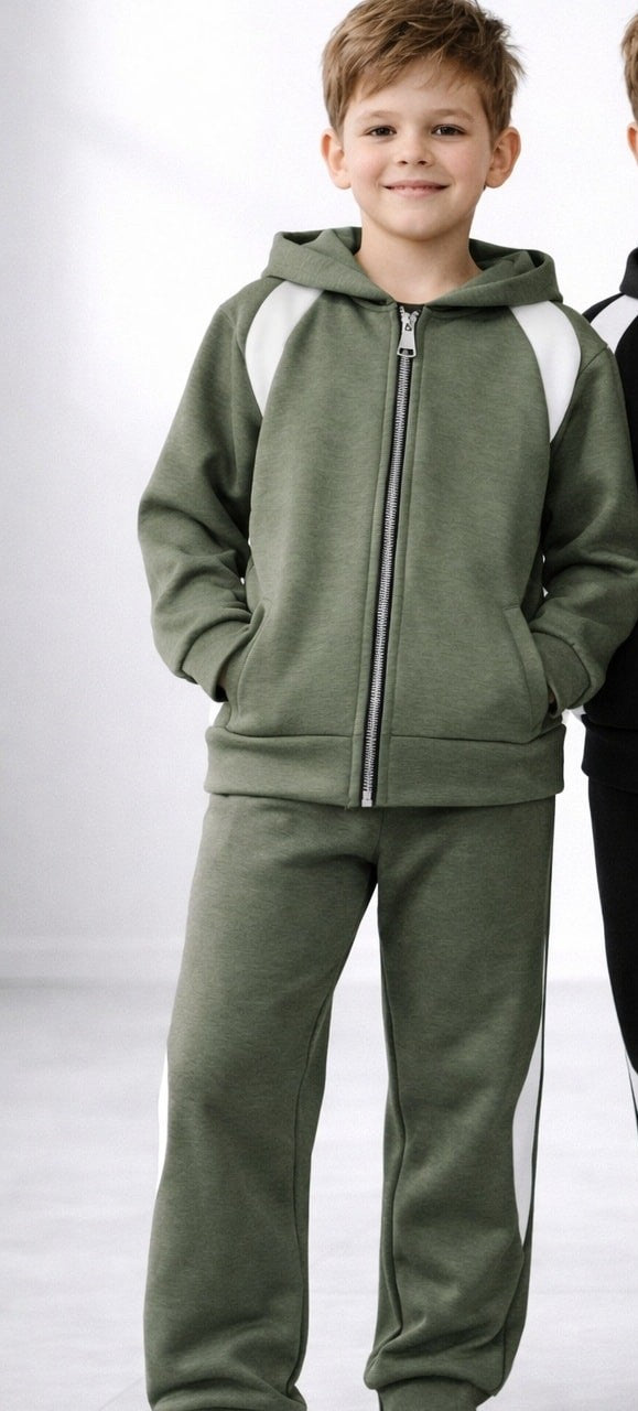 Fantovski komplet-zelen (nepodložen 4-14 let)