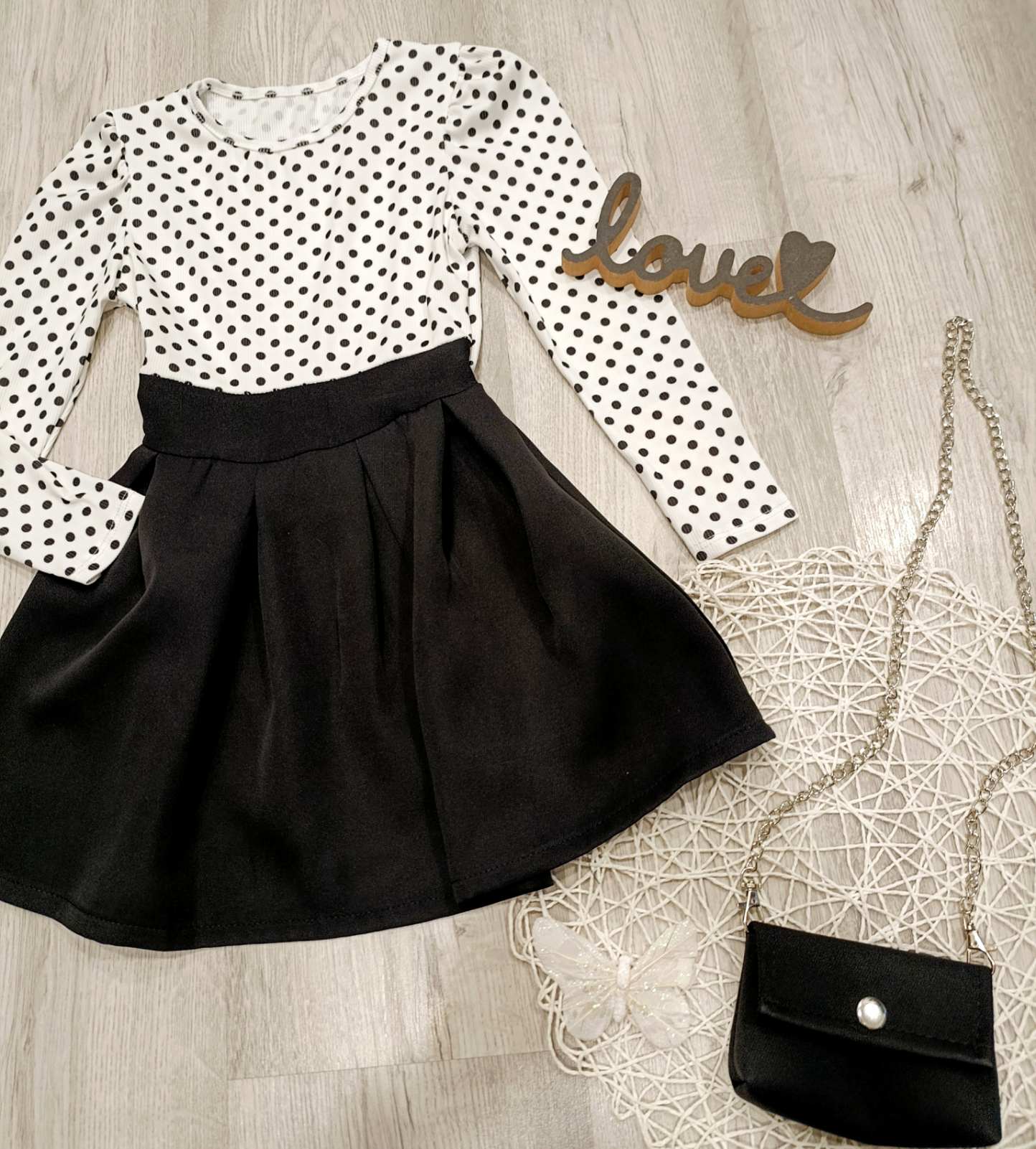 Oblekica s torbico-črna ( 2 do 12 let)